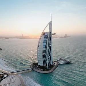 burj-al-arab-jumeirah.dubaihotelsoffers.com/