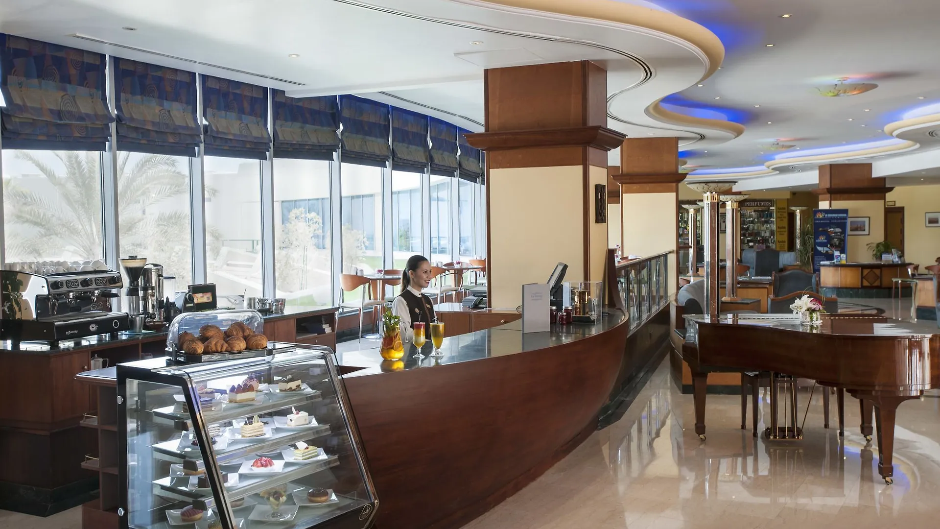 Hotel Occidental Sharjah Grand